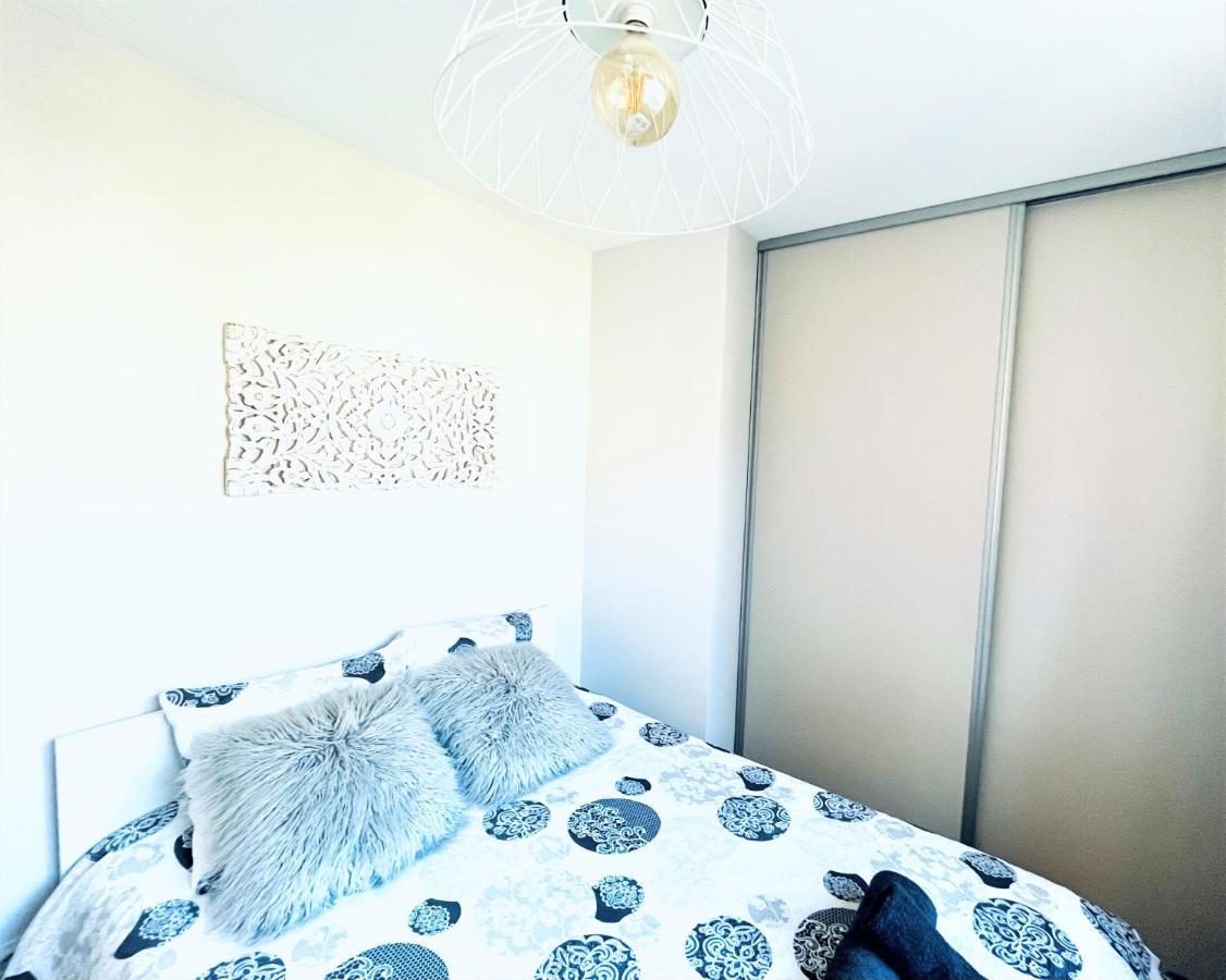Le White Cosy A 5 Minutes Du Lac Avec Parking Privatif Gratuit Annecy Luaran gambar